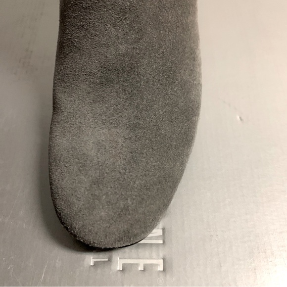 NWB la canadienne Jiji Women Suede boots Gray Elegant Size 7 M - Picture 8 of 11